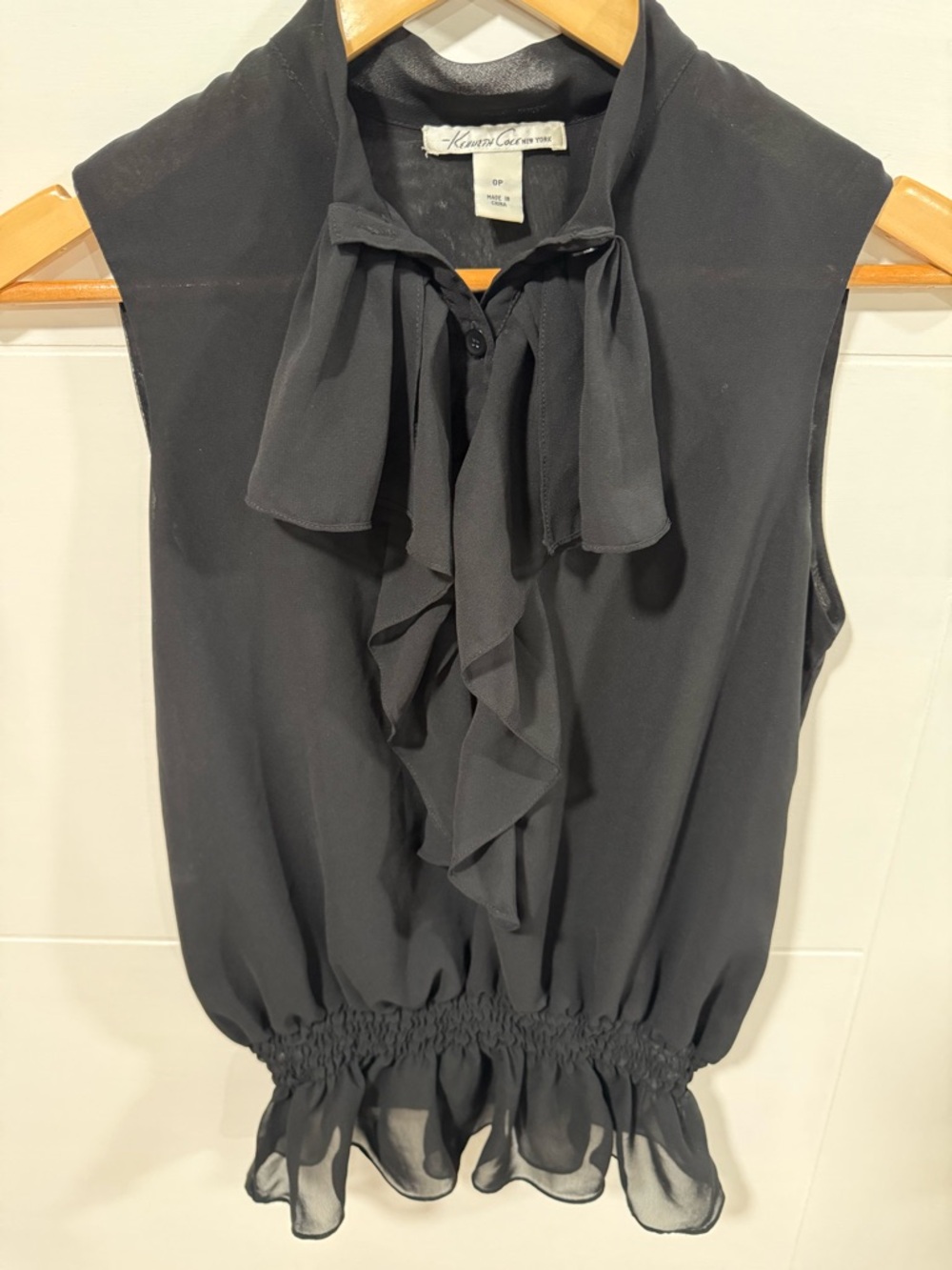 Kenneth Cole New York Spend Women’s Black Ruffle Sleeveless Blouse 0P